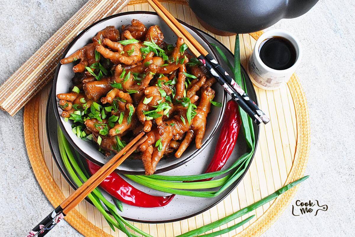 Easy Braised Chicken Feet