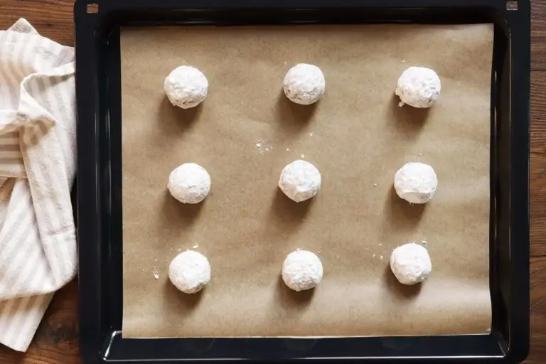 Step 6 - Gingerbread Crinkle Cookies