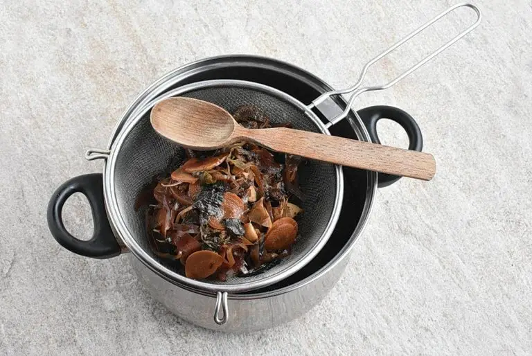 Step 7 - Hearty Vegetarian Umami Broth
