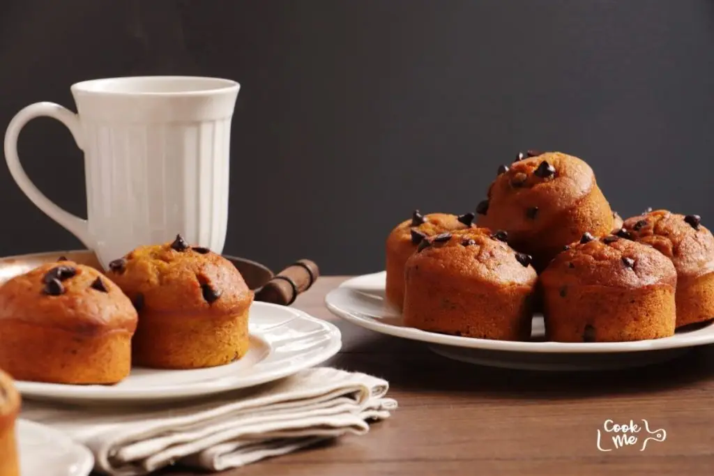 Pumpkin Chocolate Chip Muffins