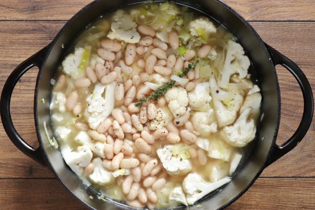 Creamy Cauliflower Soup recipe - step 3