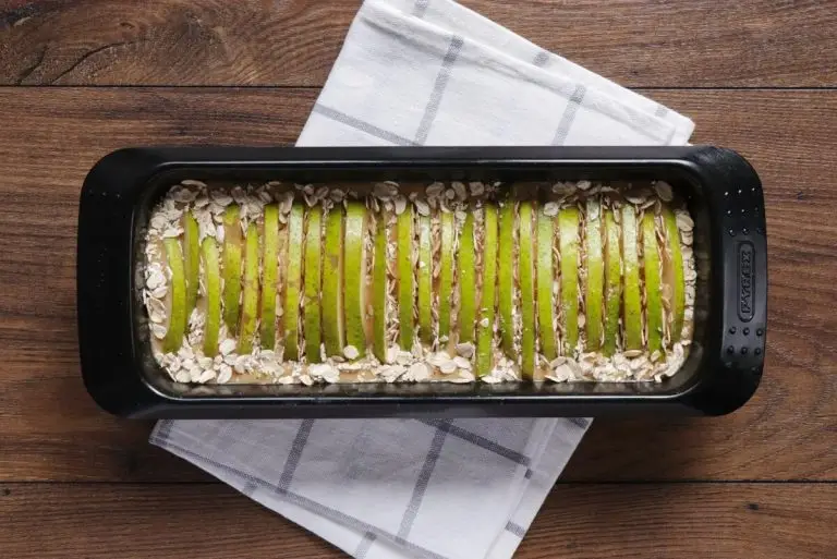 Step 7 - Spiced Pear Cake