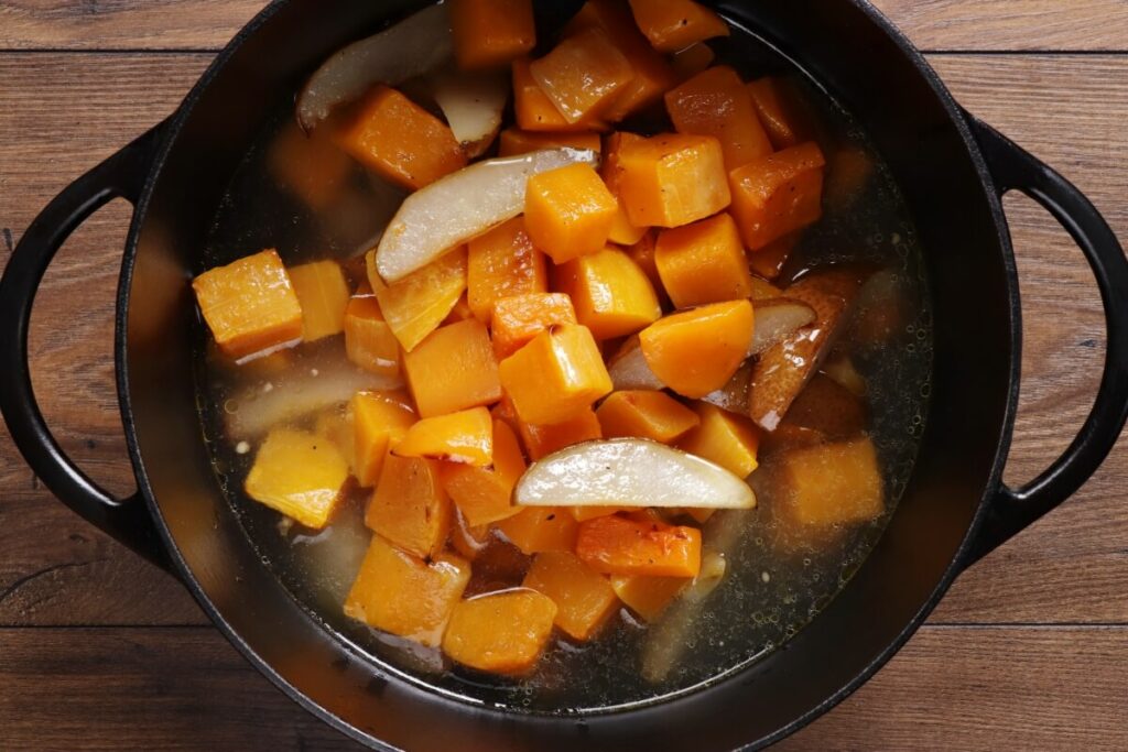 Butternut Squash and Pear Soup recipe - step 4