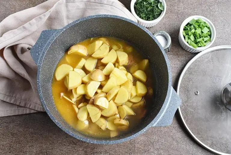 Step 4 - Leek, Potato and Spinach Stew