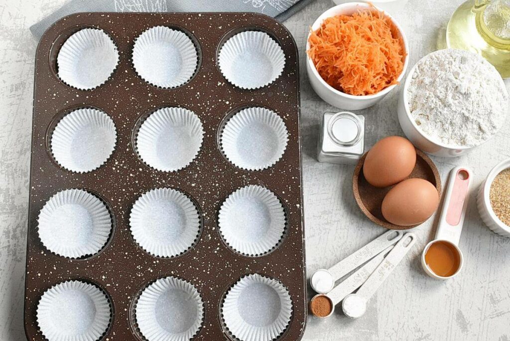 Soft & Moist Carrot Cake Muffins recipe - step 1