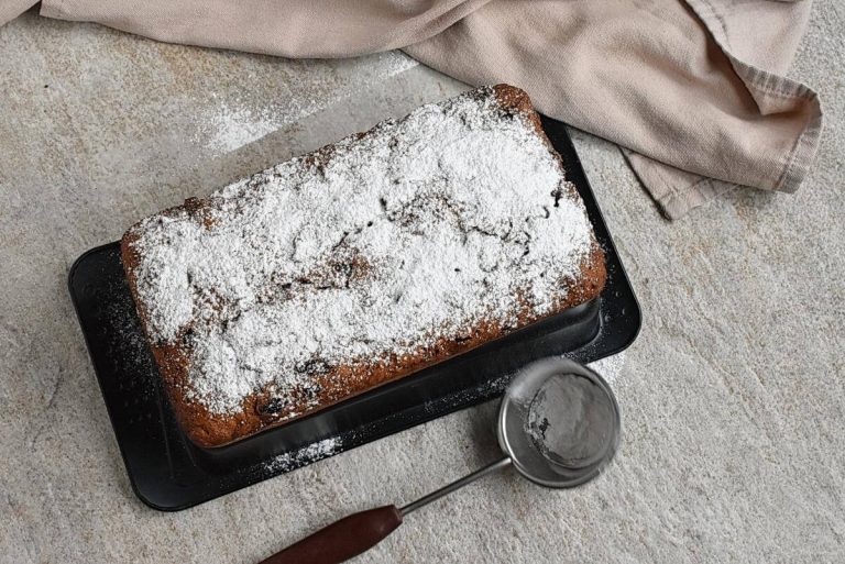 Step 8 - Applesauce Cake