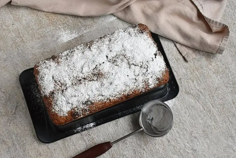 Step 8 - Applesauce Cake