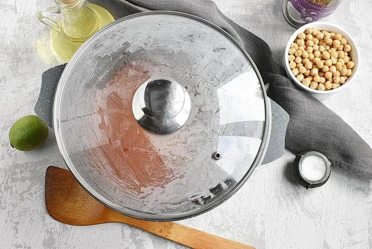 Chickpea and Tomato Coconut Curry Soup recipe - step 3