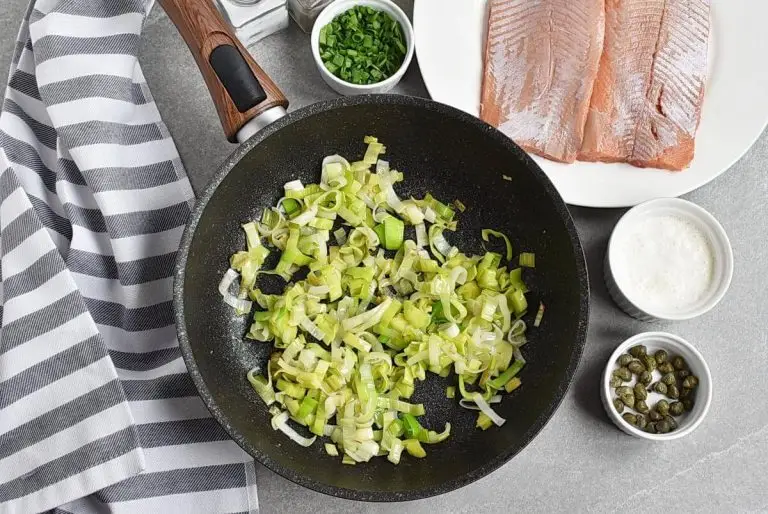 Step 5 - Sheet-Pan Creamy Salmon, Leeks and Potatoes
