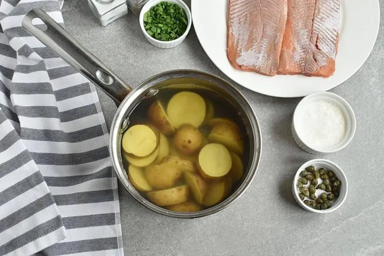 Step 2 - Sheet-Pan Creamy Salmon, Leeks and Potatoes