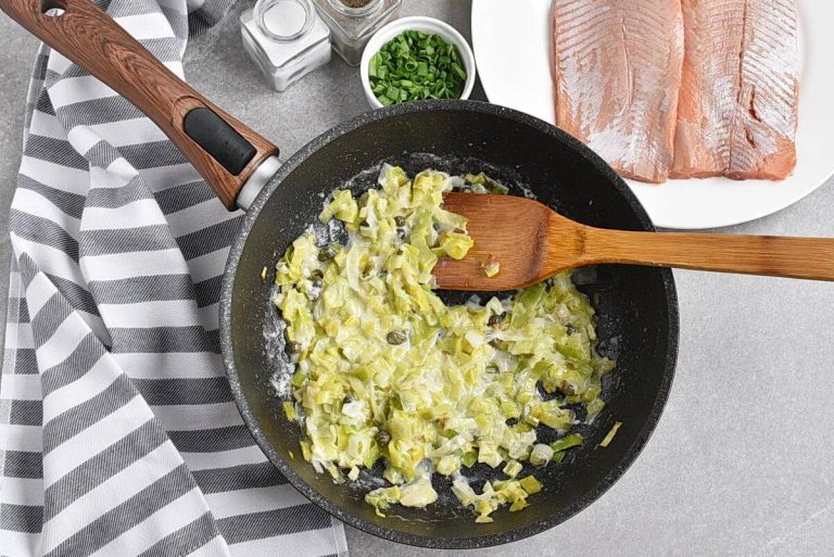 Step 7 - Sheet-Pan Creamy Salmon, Leeks and Potatoes