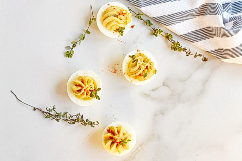 Deviled Eggs with Thyme and Dill recipe - step 8