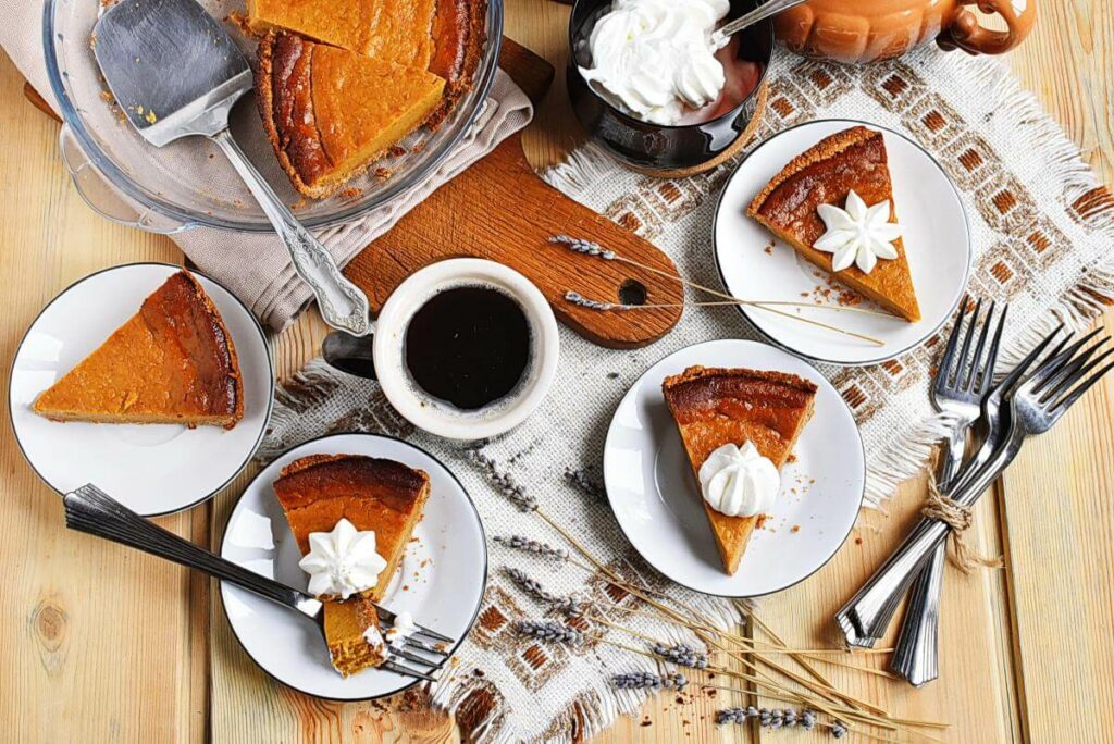 How to serve Pumpkin Pie with Graham Cracker Crust