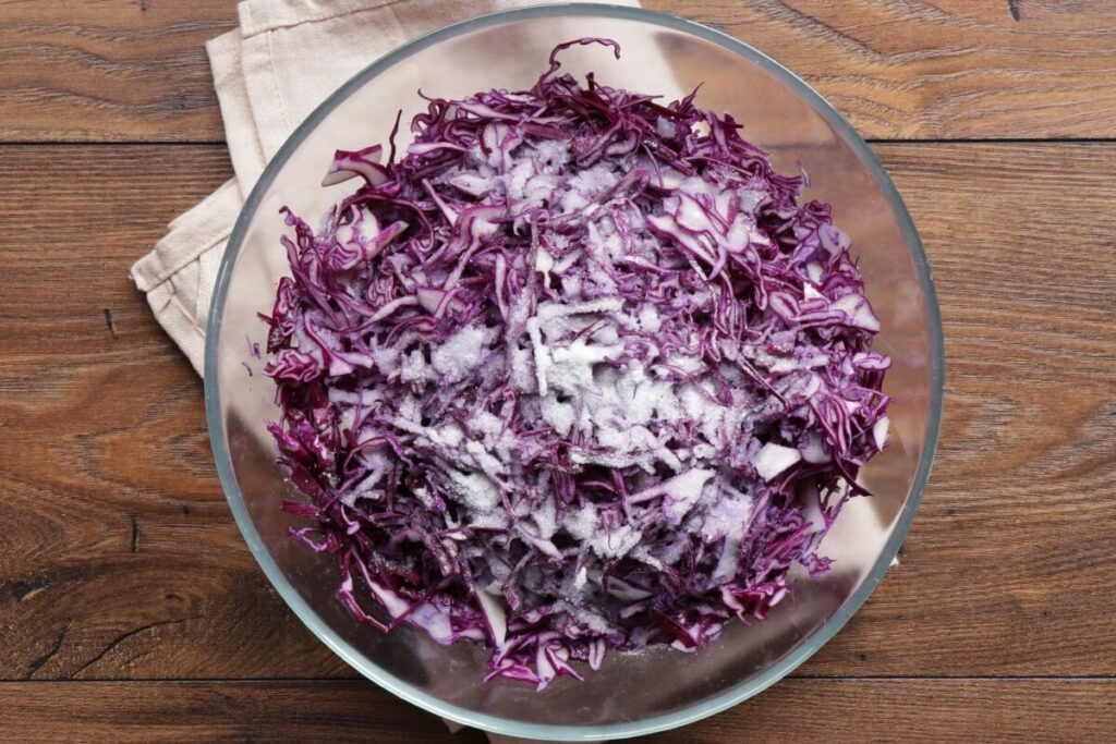 Red Cabbage Kimchi recipe - step 1