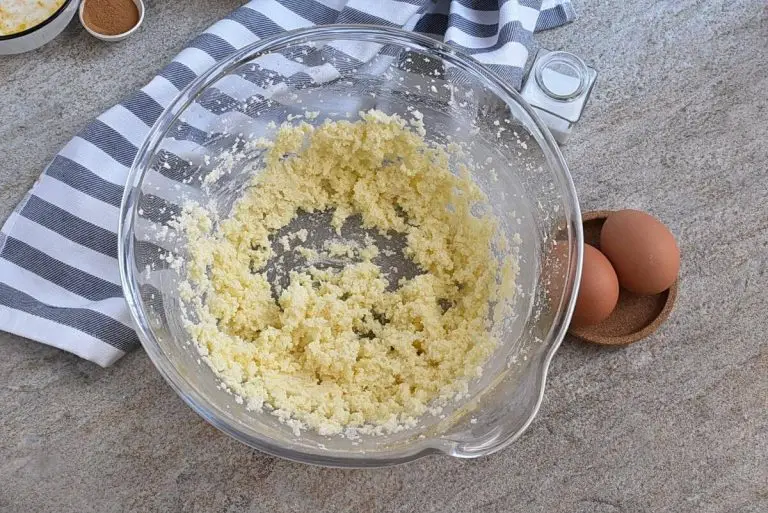 Cinnamon Sugar Donut Muffins recipe - step 5