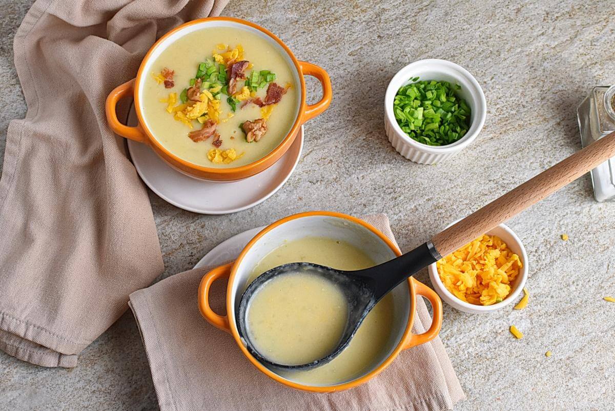 Instant Pot Loaded Potato Soup Recipe - Cook.me Recipes