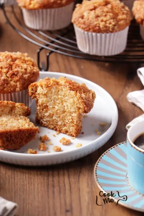 Sour Cream Coffee Cake Muffins