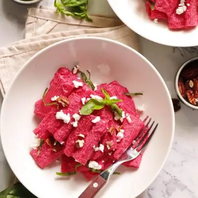 Beet Pasta Sauce Recipe-Beet Feta Pasta Sauce-Vegan Beet Pasta-Pasta with Creamy Beet Sauce-Roasted Beet Feta Pasta Sauce