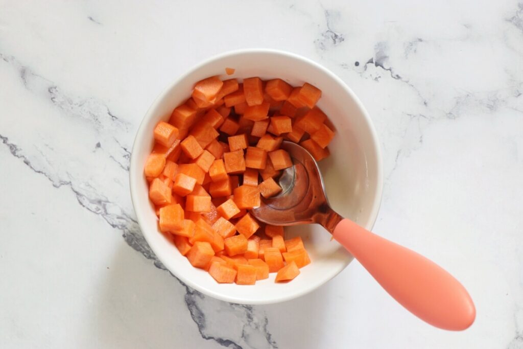 Carrot & Ginger Gazpacho recipe - step 1