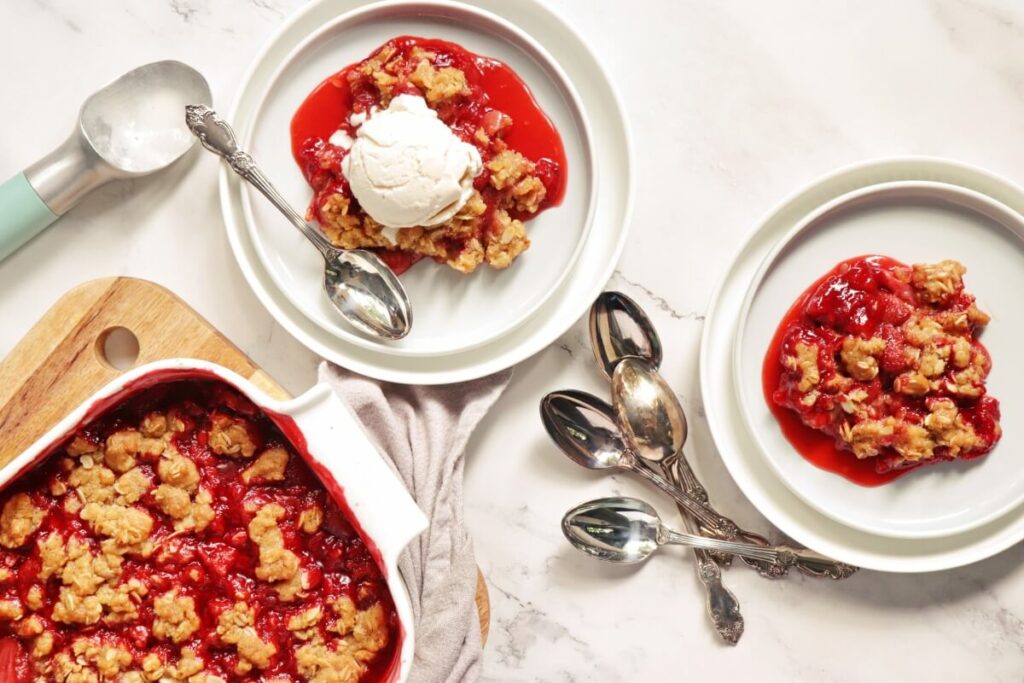 How to serve Strawberry Crumble