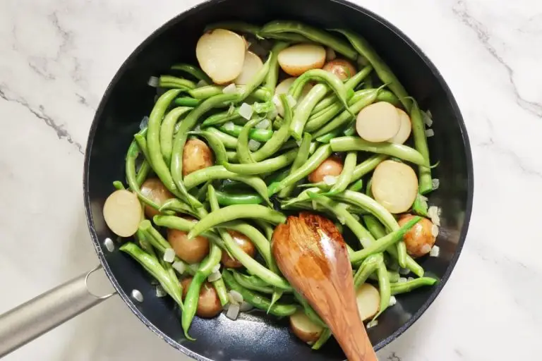 Step 3 - Authentic Greek Green Beans