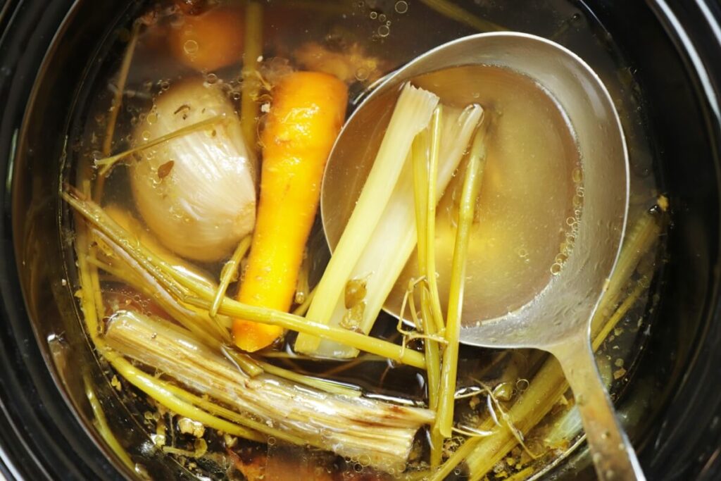 Slow Cooker Chicken Stock recipe - step 2