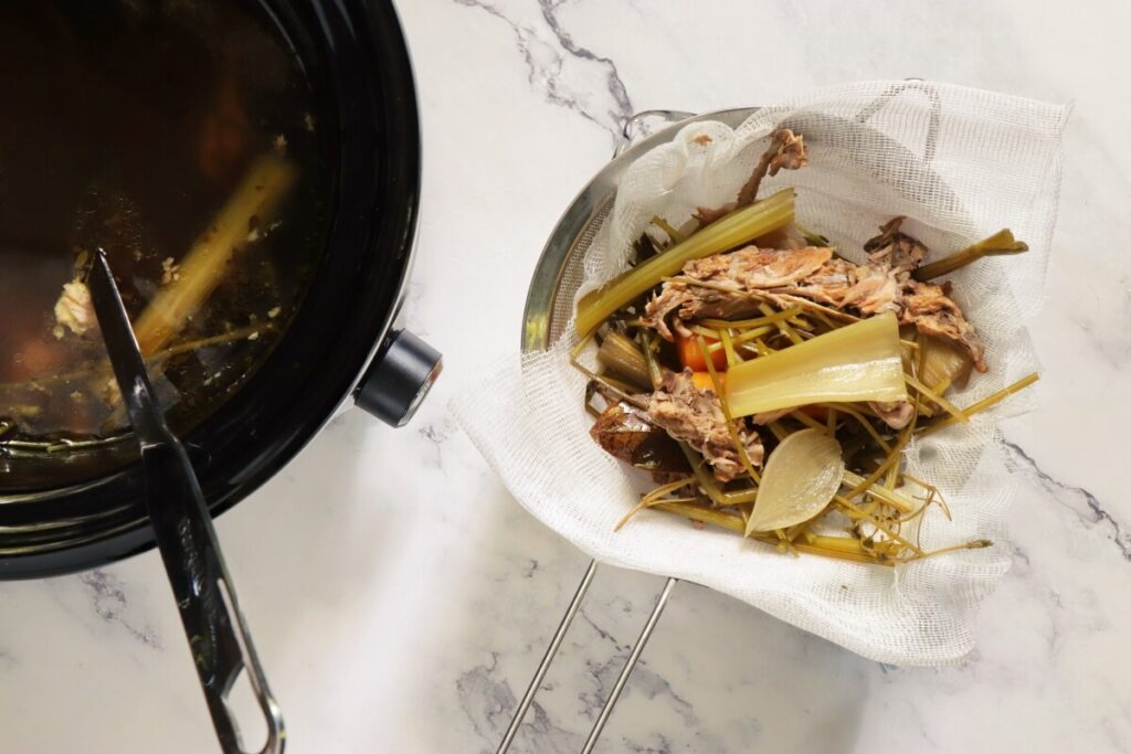 Slow Cooker Chicken Stock recipe - step 3