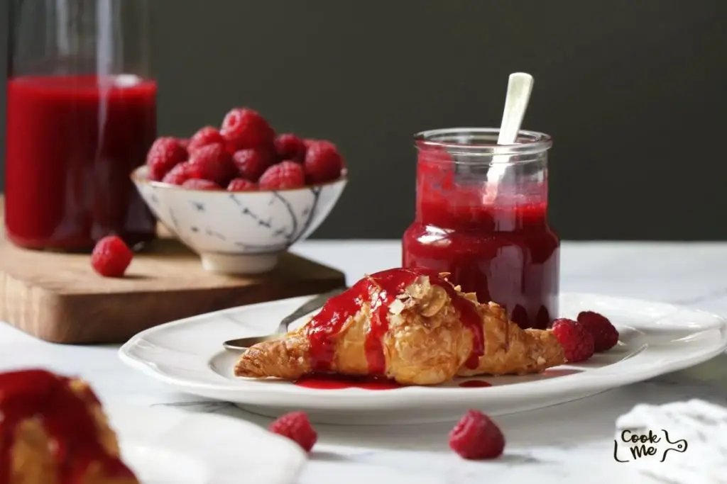 Easy Raspberry Sauce