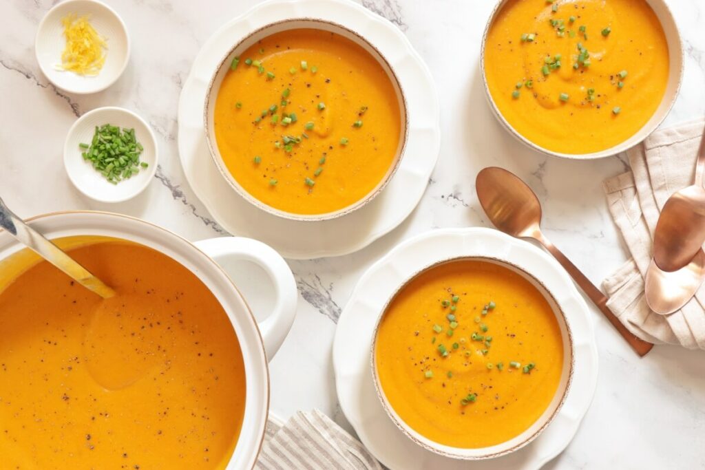 How to serve Slow Cooker Carrot Leek Bisque