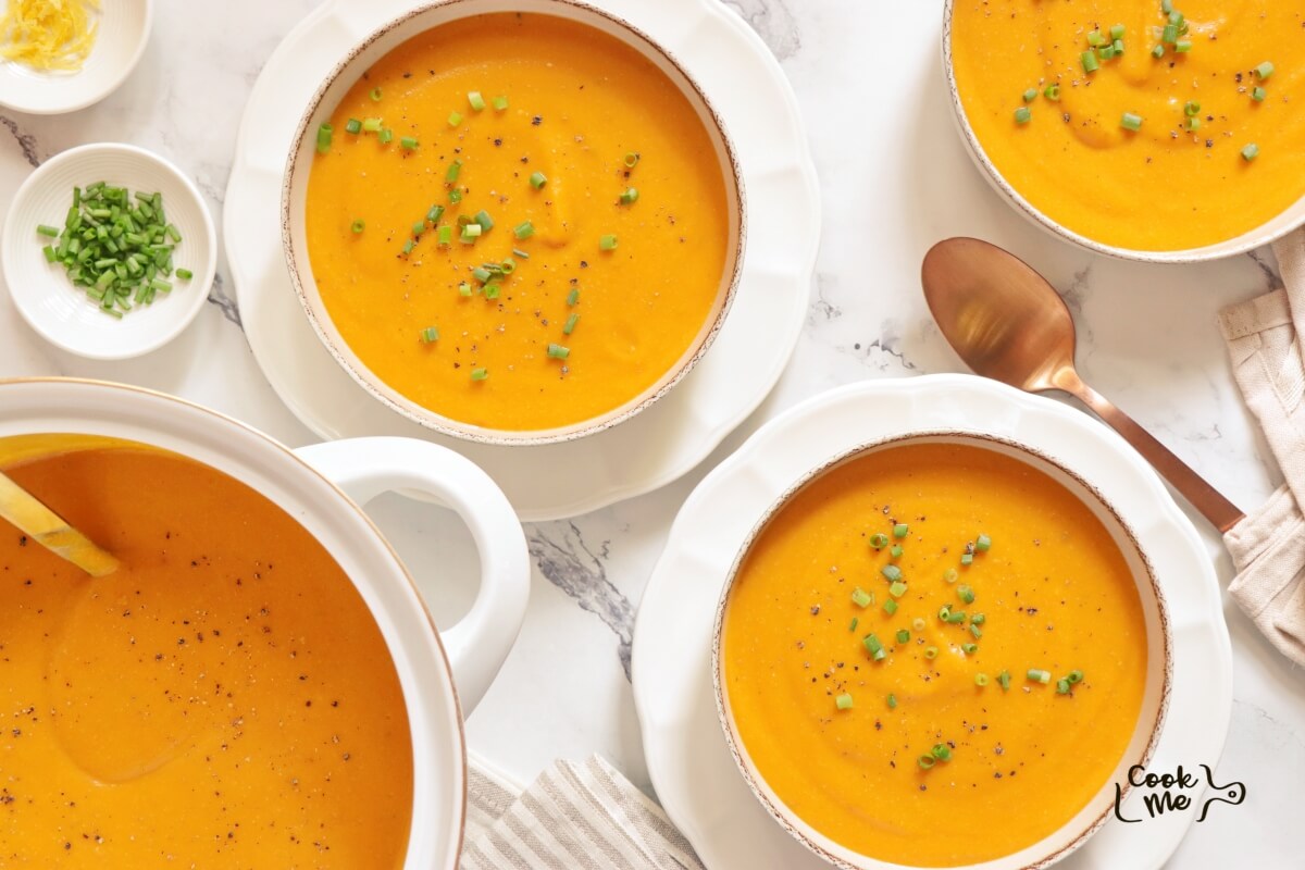 Slow Cooker Carrot Leek Bisque