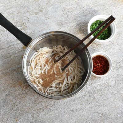 10-Minute Sesame Noodles recipe - step 3