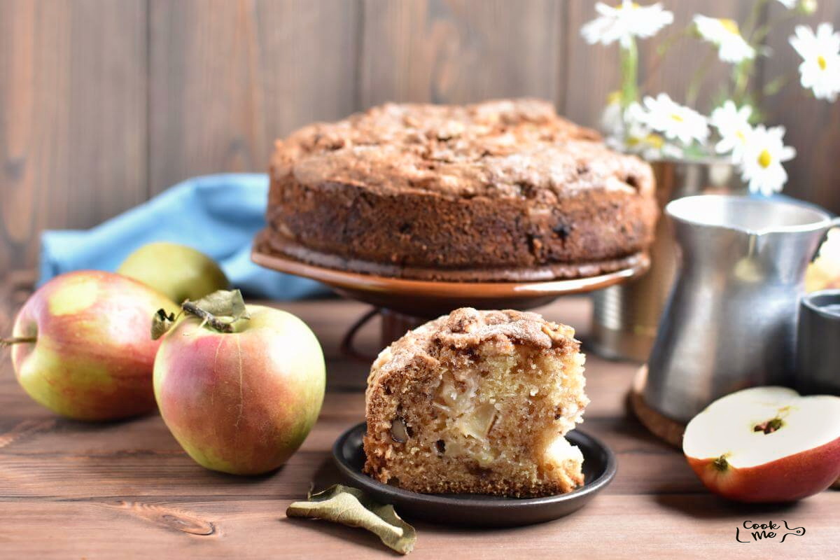 Apple Sour Cream Coffee Cake