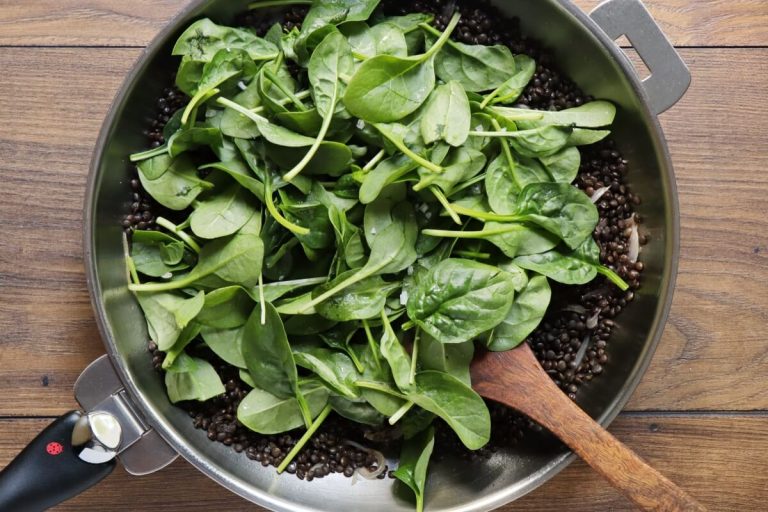 Step 5 - Black Lentils with Spinach