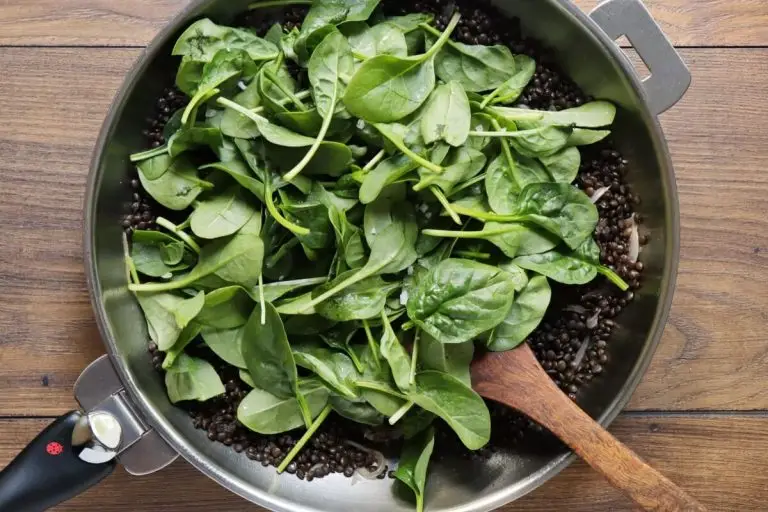 Step 5 - Black Lentils with Spinach
