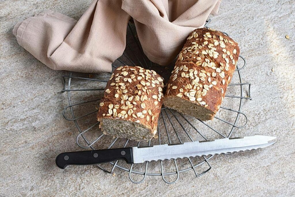 How to serve No-Knead Maple Oat Bread