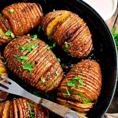 Cast Iron Hasselback Potatoes Recipes-Skillet Hasselback Potatoes-Best Hasselback Potatoes Recipe