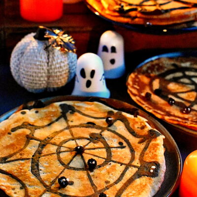 Halloween Spiderweb Pancakes Recipe-How to Make Halloween Spiderweb Pancakes-Easy Halloween Spiderweb Pancakes
