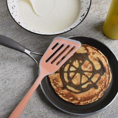 Halloween Spiderweb Pancakes recipe - step 7