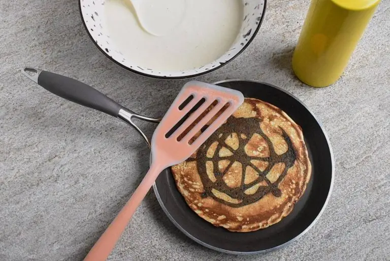 Step 7 - Halloween Spiderweb Pancakes