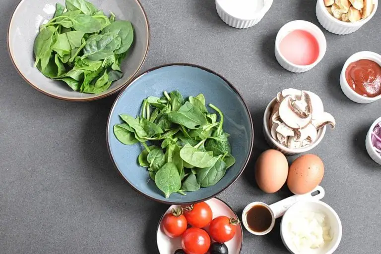 Step 1 - Spinach Salad with Warm Bacon Dressing