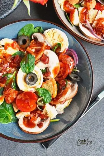 Spinach Salad with Warm Bacon Dressing