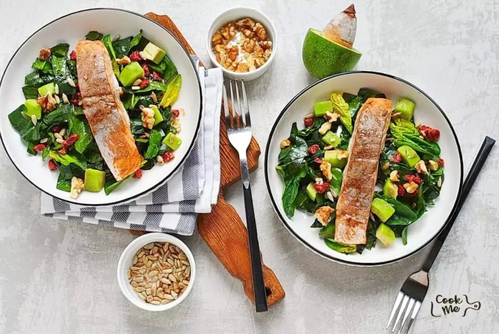 Balsamic-Salmon Spinach Salad