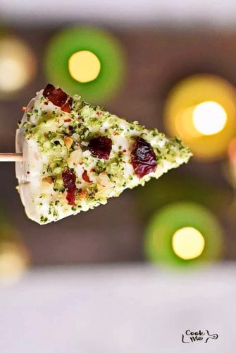 Easy Cheese Christmas Trees