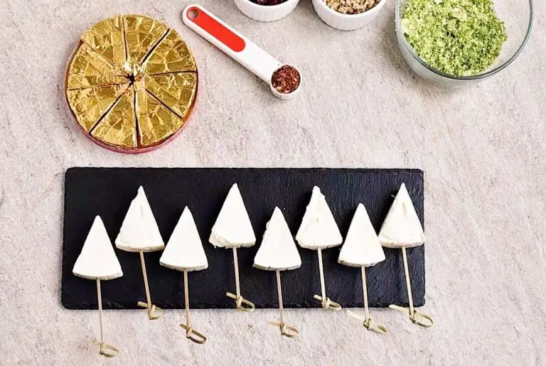 Step 1 - Easy Cheese Christmas Trees