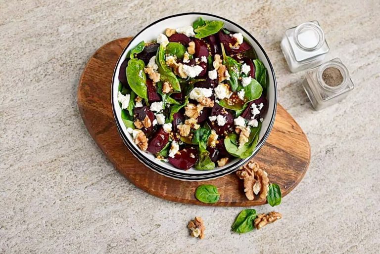 Step 5 - Spinach Salad with Goat Cheese and Beets