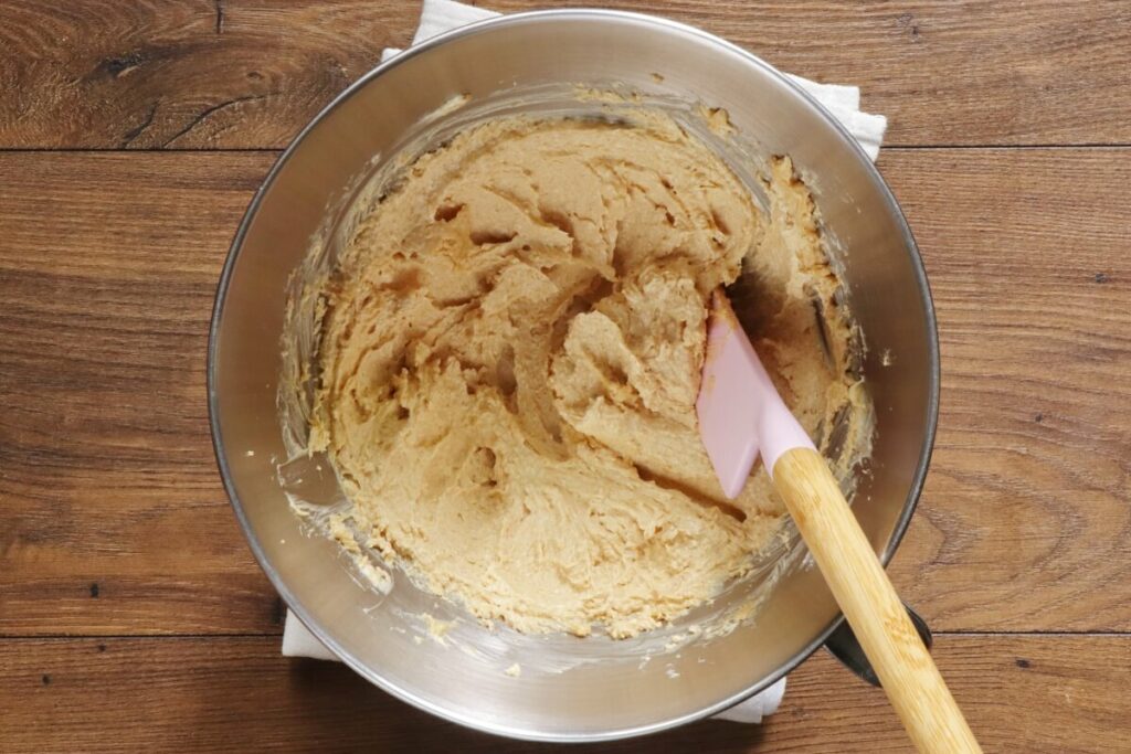 Sweet Potato Bundt Cake recipe - step 3