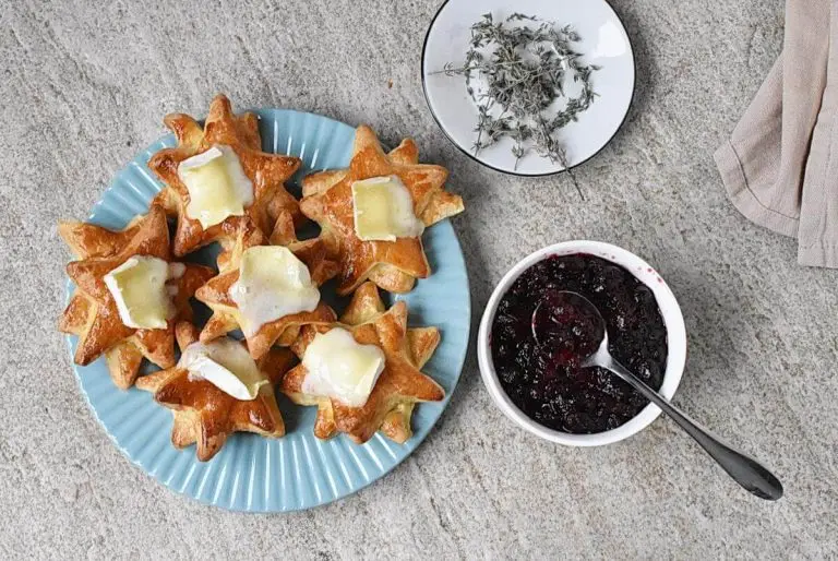 Step 9 - Christmas Cranberry Brie Puff Pastry Stars