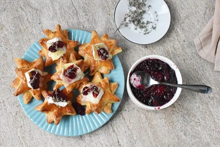 Step 9 - Christmas Cranberry Brie Puff Pastry Stars