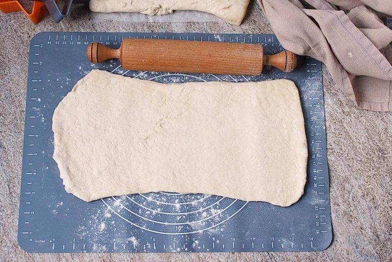 Step 2 - Christmas Cranberry Brie Puff Pastry Stars
