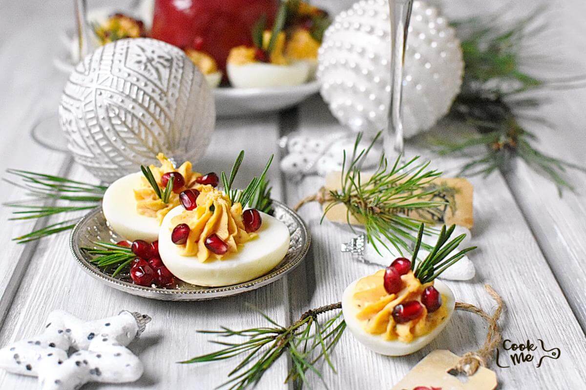 Christmas Deviled Eggs